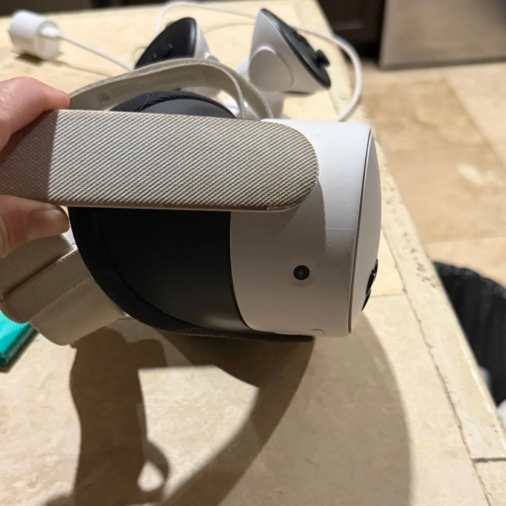 Oculus Gray VR Headset